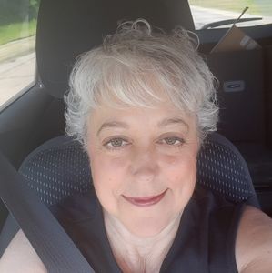 Meet your Posher, Renee